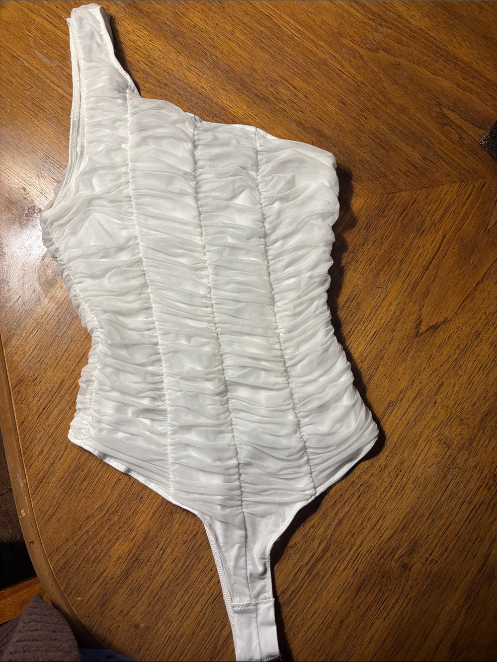 Le Lis White Ruched One-Shoulder Bodysuit